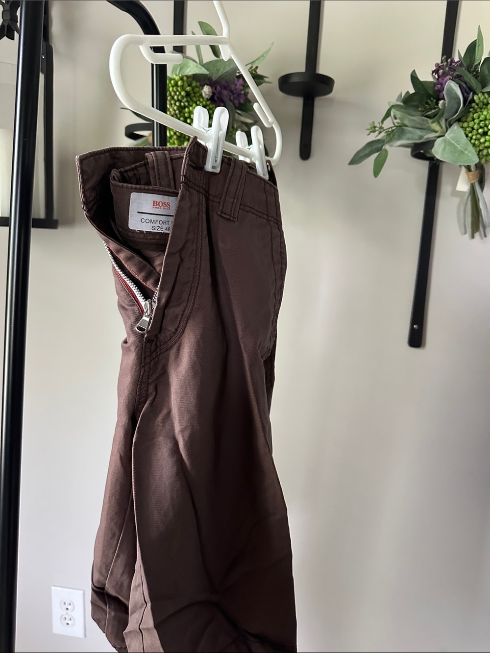 BOSS Men's Dark Brown Chinos